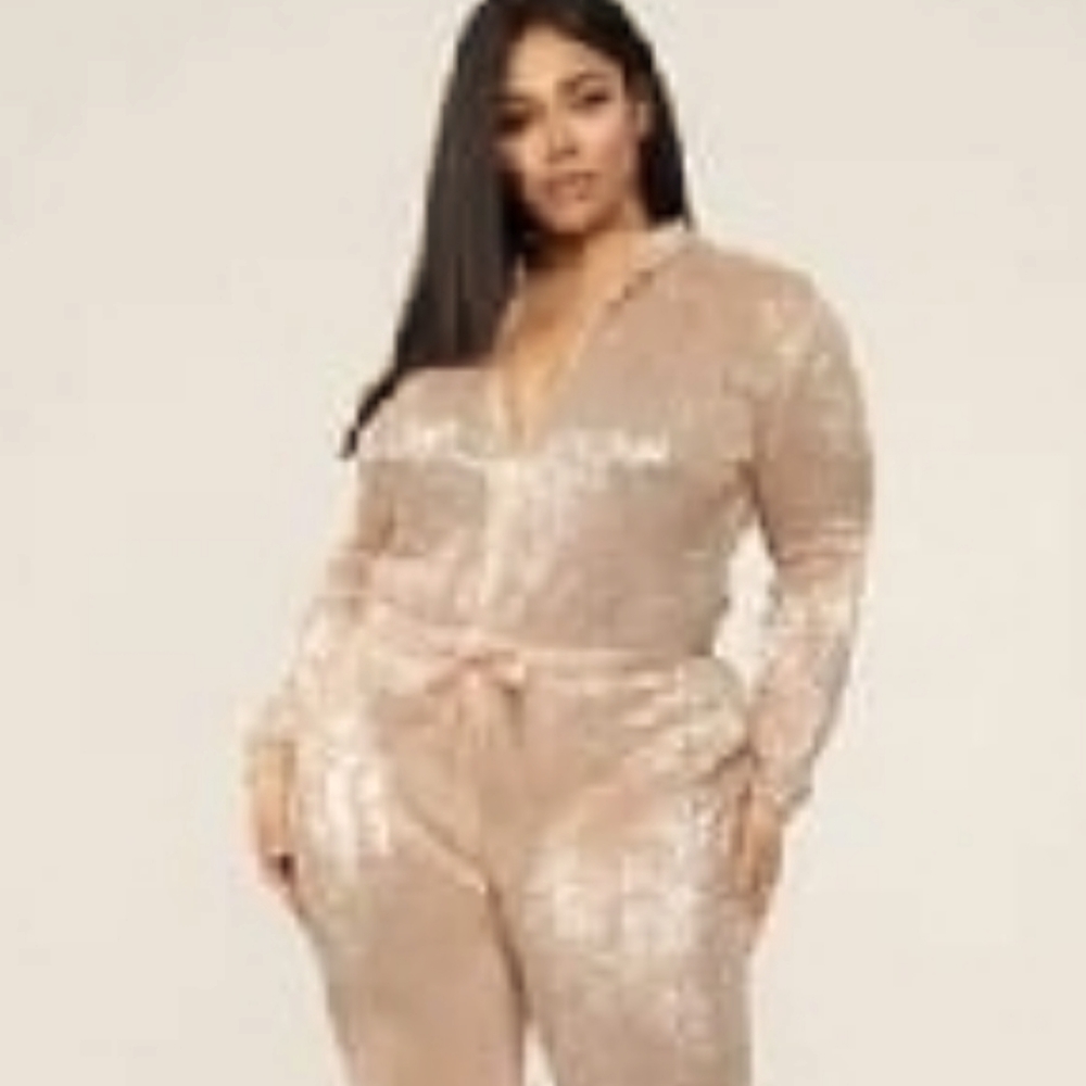 Fashion nova jumpsuit